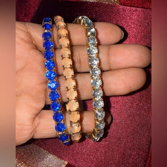 Elegant Gold Tone and Crystal Stretch Bracelet Set - Picture 7 of 7